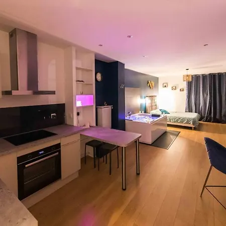 * Spa&détente # Privée # # Netflix * * Tours