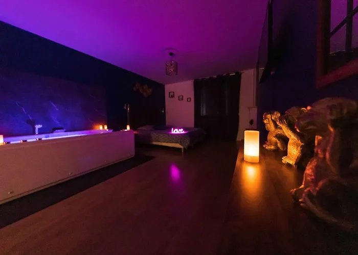 * & Detente # Privee # # Netflix * * Tours